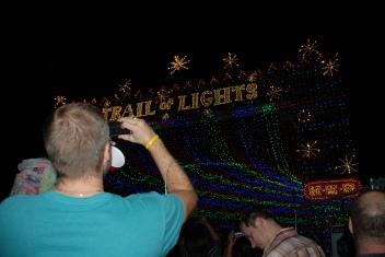 2013-12-20 20-16-13 Trail of Lights.jpg